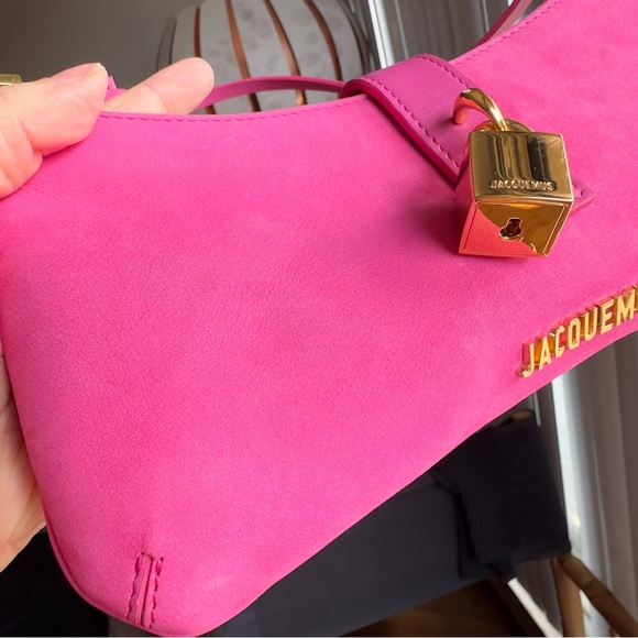Jacquemus Le bisou cadenas (pink) - Picture 3 of 16